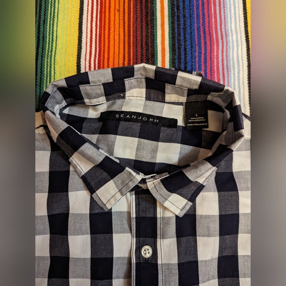 Sean John checkered shirt - Picture 2 of 4